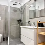 Apartament Sky Airport Modern - Free Parking , Ac Cluj-Napoca