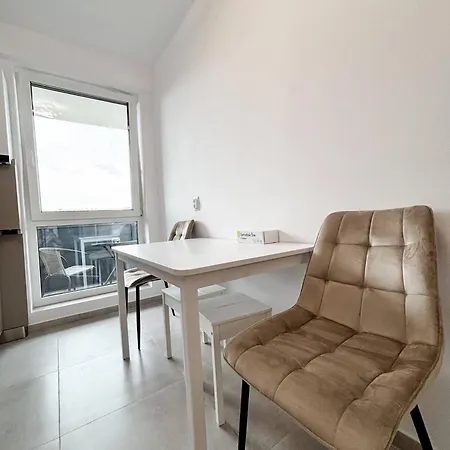 Sky Stay Airport Modern Apart - Free Parking , Ac