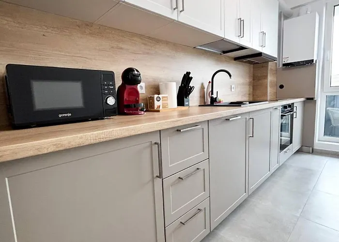 Sky Airport Modern - Free Parking , Ac * Cluj-Napoca