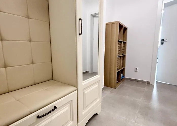 Appartement Sky Airport Modern - Free Parking , Ac