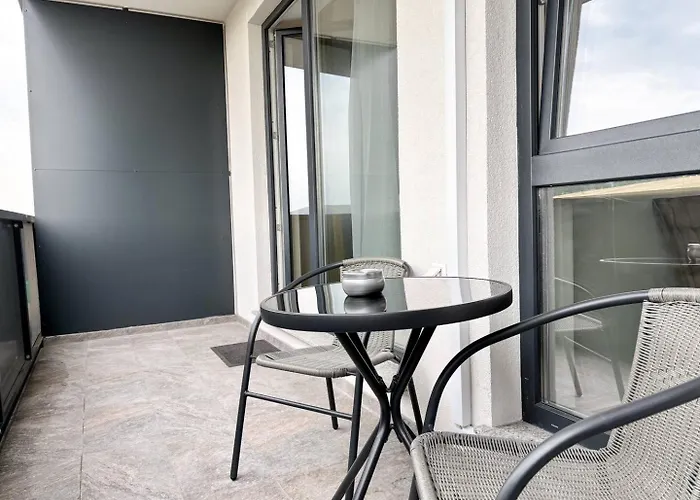 Sky Airport Modern - Free Parking , Ac * Cluj-Napoca